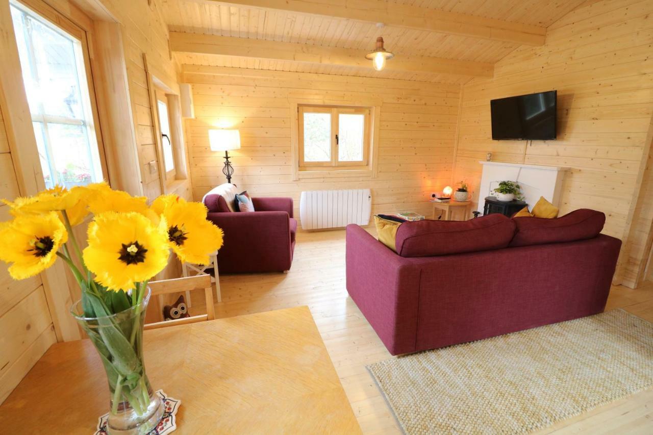 Inisean Lodge Log Cabin -Part Of Inisean B&B Dungloe Eksteriør bilde